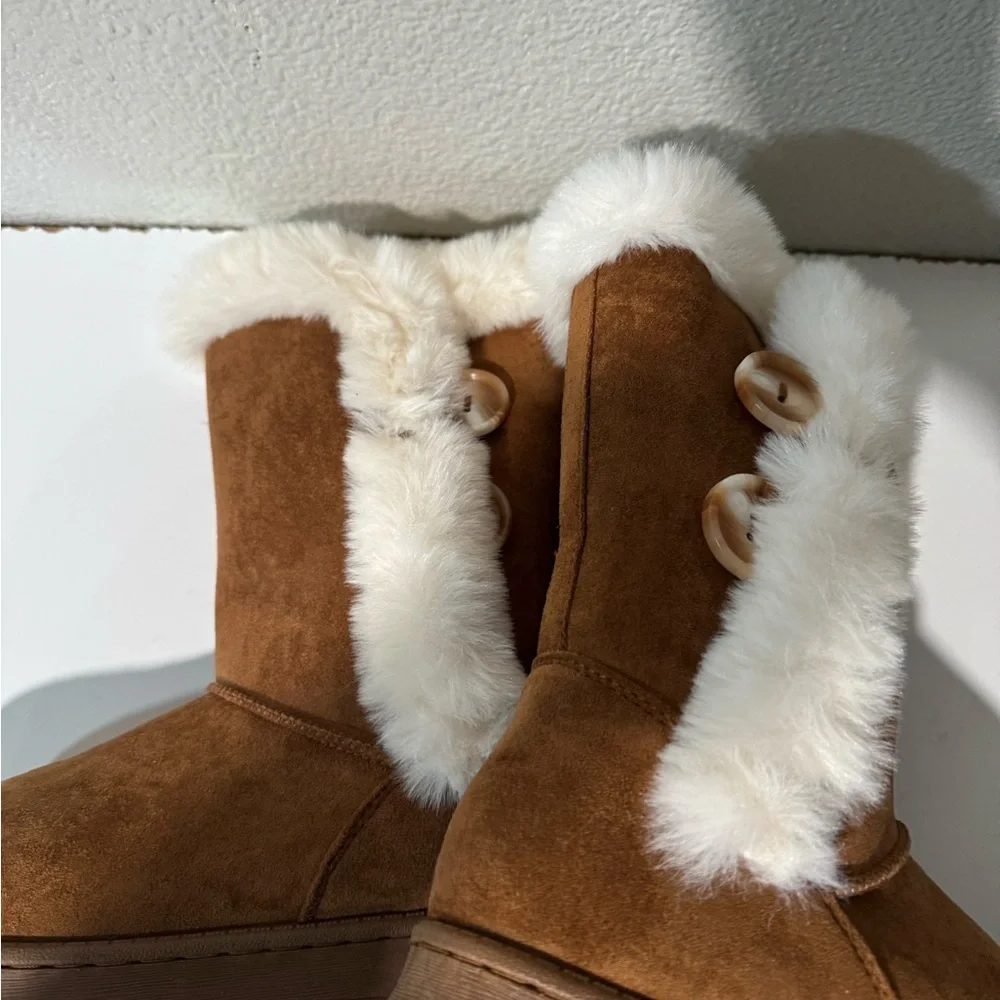 SO Women's Abigail Comfort Pull On Chestnut Faux-Fur Winter Boots -various